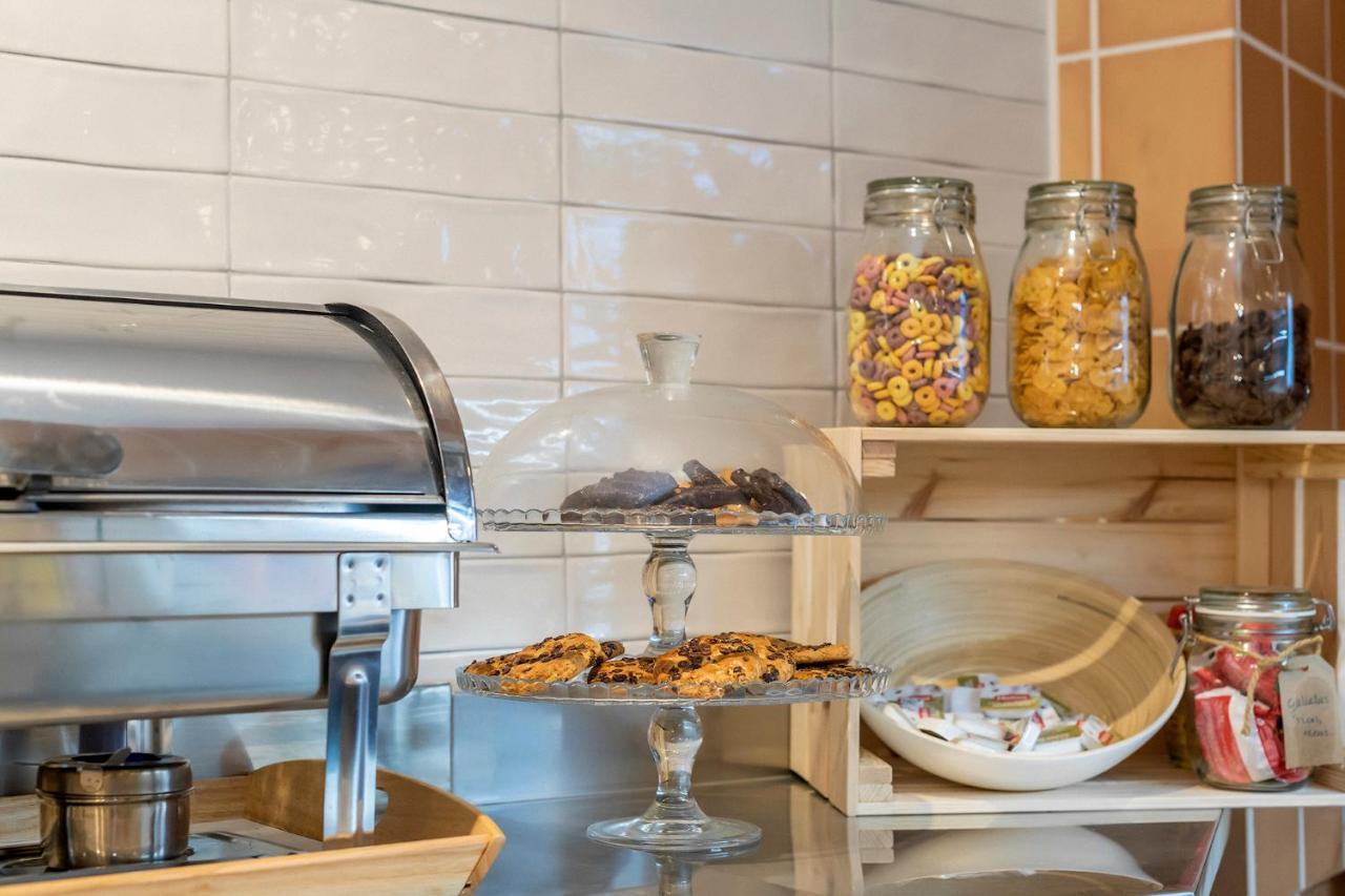 Alzocaire Hostal Boutique كونيل ذي لا فرونتيرا المظهر الخارجي الصورة